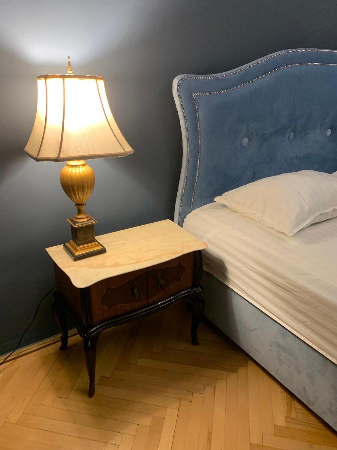 Lovely 2 Bedroom Apartment In Historic City Center Sibiu Esterno foto